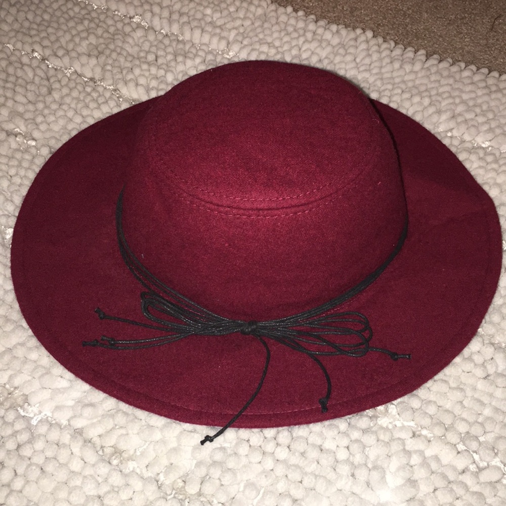 Nicole Marciano wide brim maroon hat